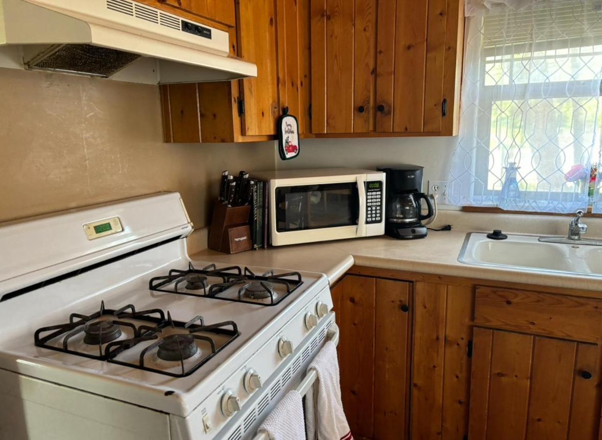 Sequoia River Front Cabins Трі-Риверс Екстер'єр фото
